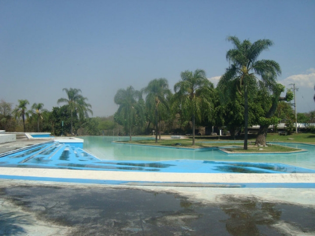 Escaleras de la piscina